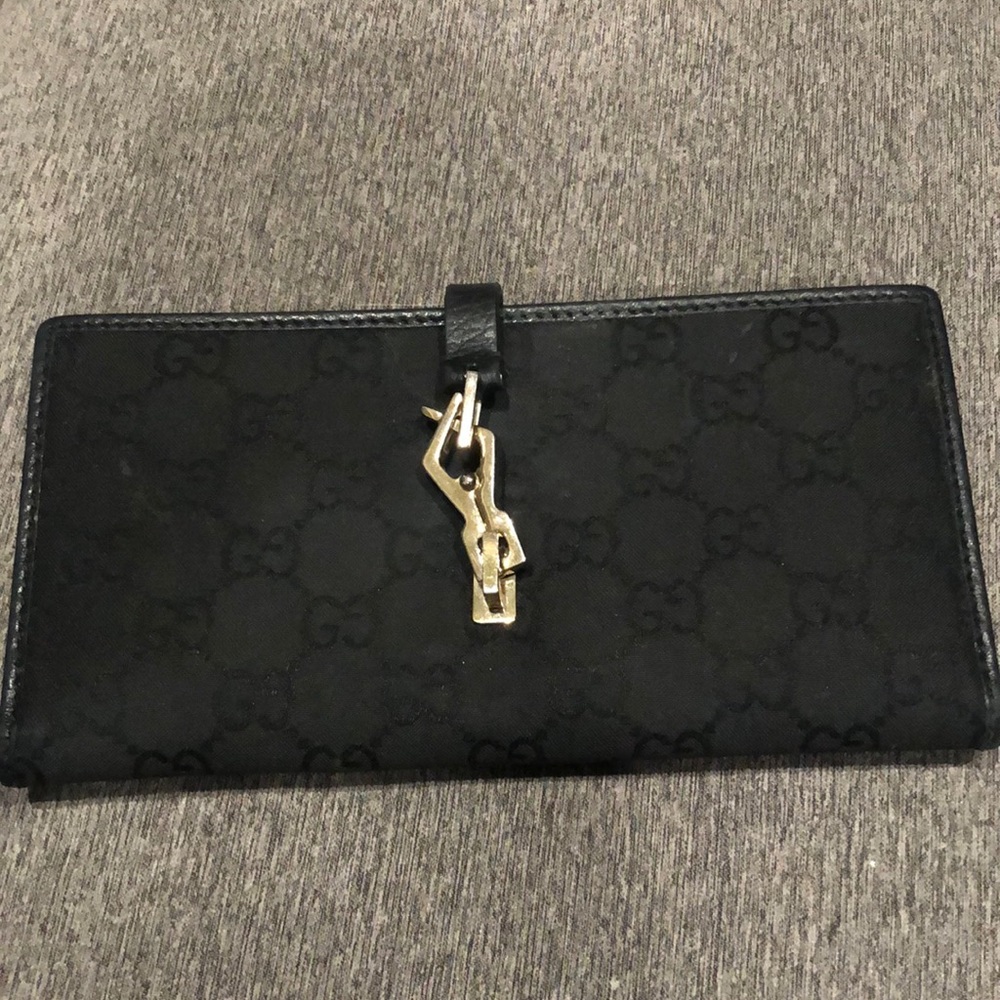 Authentic Gucci Black Wallet.